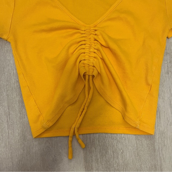 PACSUN YELLOW CROPPED SCRUNCH TOP SIZE US S - Picture 2 of 4